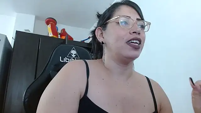 natashasmithe online show from February 2025 03:34:02 AM