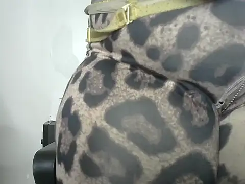 Snapshot of Brown_sexy chatting on February 2025 07:03:01 AM Brown sexy online show from February 2025 07:03:01 AM