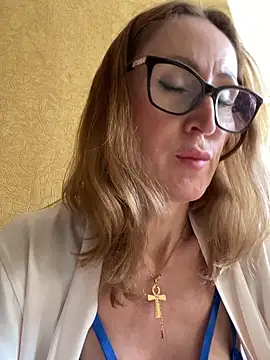 LauraDavis online show from June 2026 02:41:01 PM