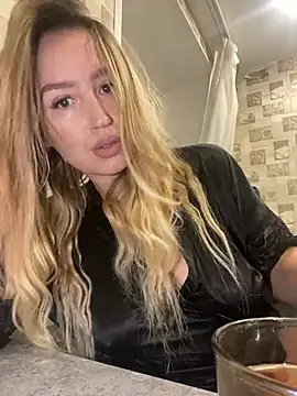 Snapshot of StasyWood chatting on January 2025 01:26:01 AM StasyWood online show from January 2025 01:26:01 AM