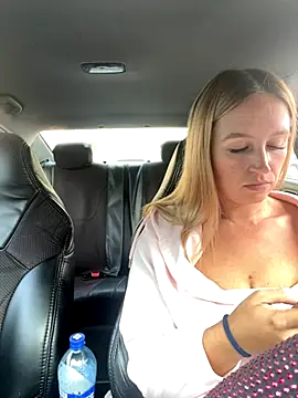 Snapshot of StasyWood chatting on September 2025 01:16:02 AM StasyWood online show from September 2025 01:16:02 AM