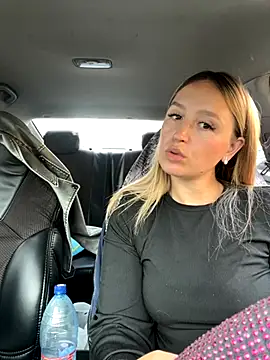 Snapshot of StasyWood chatting on September 2025 01:30:01 AM StasyWood online show from September 2025 01:30:01 AM