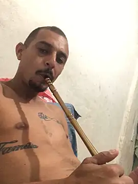 Snapshot of Pauzuudo01 chatting on February 2025 04:32:02 AM Pauzuudo01 online show from February 2025 04:32:02 AM