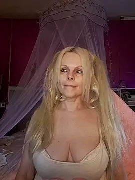 Angeldevilus online show from July 2026 05:05:01 PM
