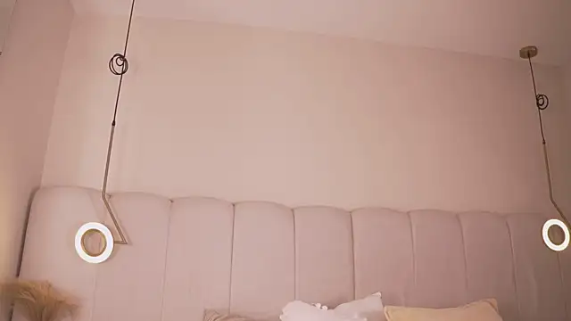 Abby-me online show from June 2026 01:13:01 PM