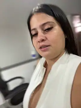 Snapshot of Natalia_Cleark09 chatting on February 2025 07:43:02 PM Natalia Cleark09 online show from February 2025 07:43:02 PM