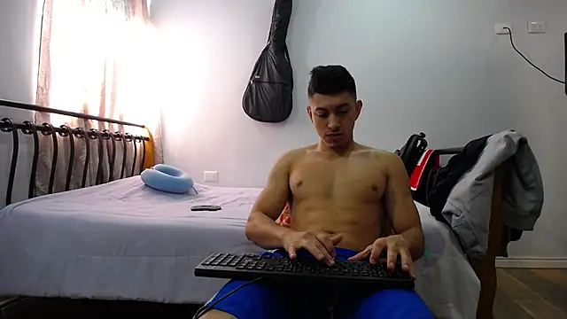 Snapshot of Iam_yourbabyprincess_XD chatting on January 2025 02:53:01 PM Iam yourbabyprincess XD online show from January 2025 02:53:01 PM