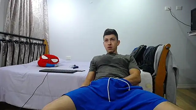 Snapshot of Iam_yourbabyprincess_XD chatting on February 2025 09:45:01 AM Iam yourbabyprincess XD online show from February 2025 09:45:01 AM