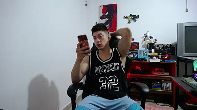 Snapshot of Iam_yourbabyprincess_XD chatting on February 2026 05:13:02 AM Iam yourbabyprincess XD online show from February 2026 05:13:02 AM