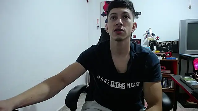 Snapshot of Iam_yourbabyprincess_XD chatting on February 2026 05:23:02 AM Iam yourbabyprincess XD online show from February 2026 05:23:02 AM