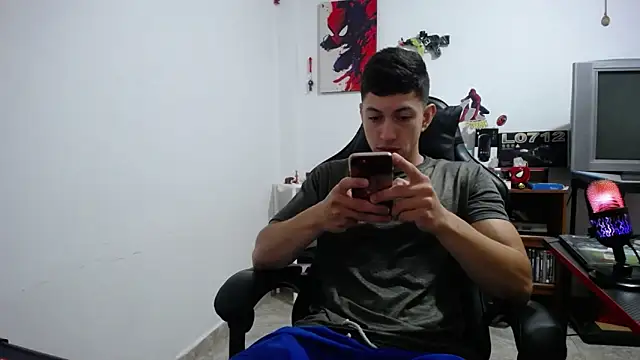 Snapshot of Iam_yourbabyprincess_XD chatting on March 2026 08:15:02 PM Iam yourbabyprincess XD online show from March 2026 08:15:02 PM