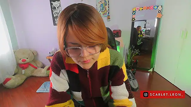 Scarletleon77 online show from February 2025 03:14:01 PM