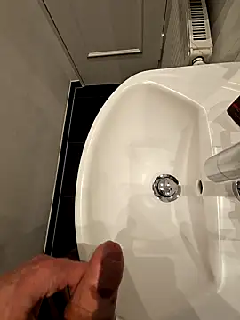 Snapshot of thesmiledoc chatting on January 2025 11:06:01 PM thesmiledoc online show from January 2025 11:06:01 PM