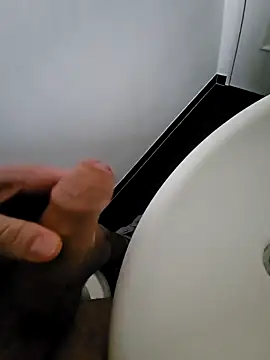 Snapshot of thesmiledoc chatting on January 2025 11:01:02 AM thesmiledoc online show from January 2025 11:01:02 AM