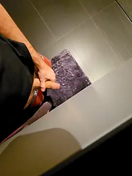 Snapshot of thesmiledoc chatting on February 2026 05:57:01 AM thesmiledoc online show from February 2026 05:57:01 AM