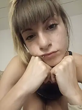 Cristina02 online show from July 2026 10:37:01 PM