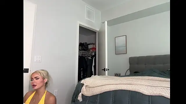 Snapshot of ElenaErickson chatting on September 2025 07:46:02 PM ElenaErickson online show from September 2025 07:46:02 PM