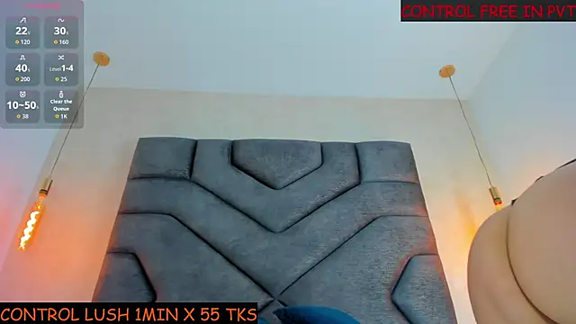 Liinda Saenz online show from November 2025 12:42:01 PM