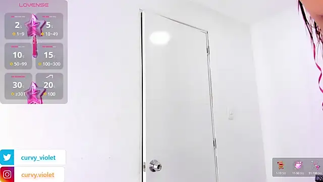 Snapshot of CurvyViolet chatting on December 2024 11:39:02 AM CurvyViolet online show from December 2024 11:39:02 AM