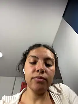 Nathcurly  online show from December 2024 05:37:02 AM