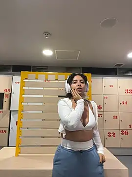 Nathcurly  online show from January 2025 02:47:02 AM