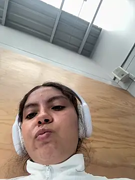 Nathcurly  online show from April 2026 08:37:01 PM