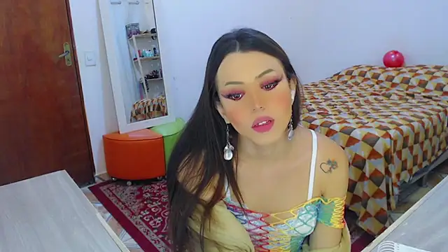 Sophie Fantasys online show from May 2026 12:50:01 AM