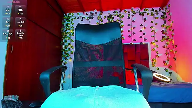 Snapshot of Your__hero1 chatting on December 2024 10:55:02 PM Your hero1 online show from December 2024 10:55:02 PM