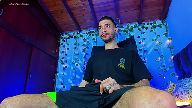 Snapshot of Your__hero1 chatting on March 2025 03:28:02 PM Your hero1 online show from March 2025 03:28:02 PM