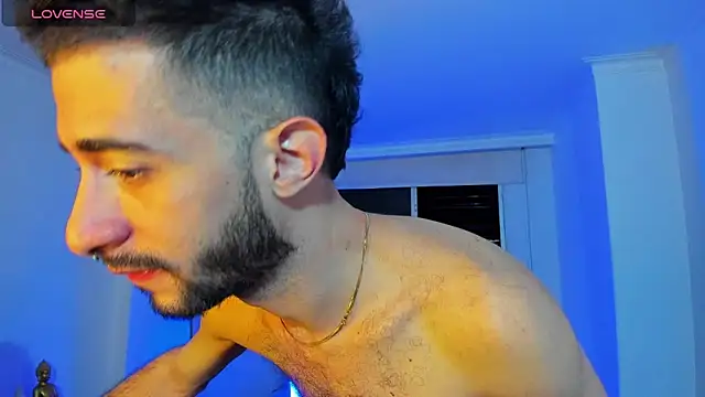 Snapshot of Your__hero1 chatting on September 2025 11:48:02 PM Your hero1 online show from September 2025 11:48:02 PM