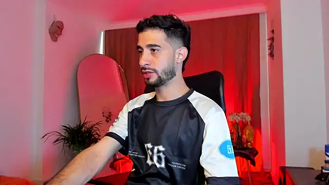 Snapshot of Your__hero1 chatting on November 2025 05:13:01 PM Your hero1 online show from November 2025 05:13:01 PM