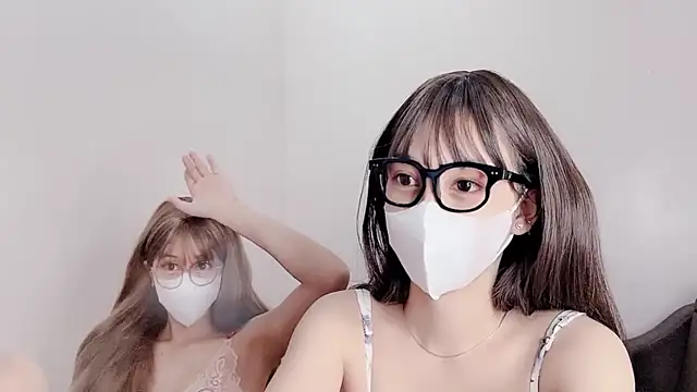 Mono-Stewardesss online show from December 2024 01:29:01 PM