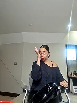 Snapshot of QueenTricks1 chatting on December 2025 08:54:02 AM QueenTricks1 online show from December 2025 08:54:02 AM