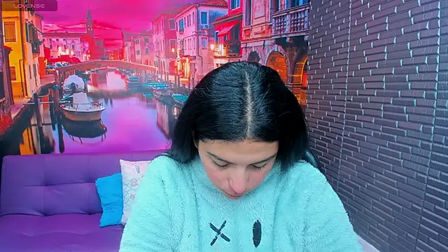 Snapshot of Small_naughty_ chatting on February 2026 01:38:02 PM Small naughty online show from February 2026 01:38:02 PM