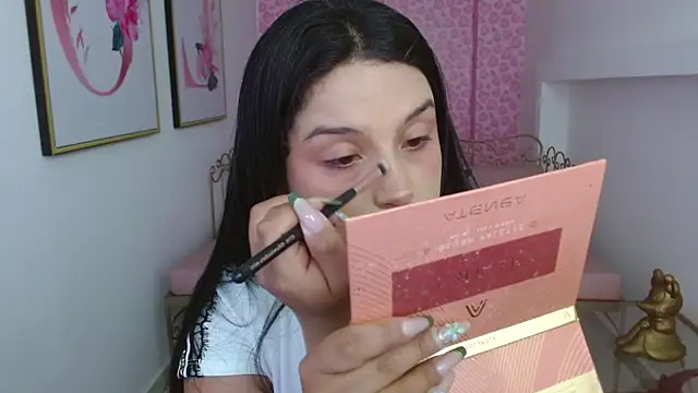 Snapshot of Small_naughty_ chatting on May 2026 01:08:01 PM Small naughty online show from May 2026 01:08:01 PM