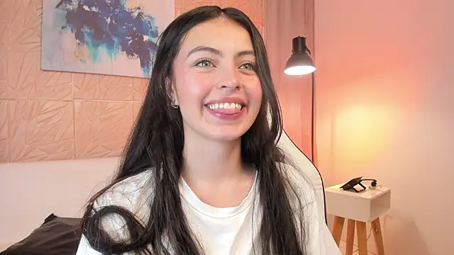 Snapshot of magic_fernanda chatting on January 2025 09:09:01 PM magic fernanda online show from January 2025 09:09:01 PM