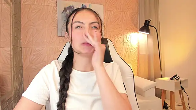 Snapshot of magic_fernanda chatting on January 2025 12:15:02 AM magic fernanda online show from January 2025 12:15:02 AM