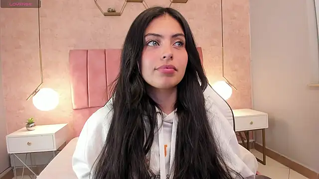 Snapshot of magic_fernanda chatting on March 2025 11:32:02 PM magic fernanda online show from March 2025 11:32:02 PM