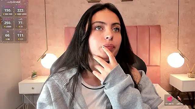 Snapshot of magic_fernanda chatting on March 2025 02:25:02 AM magic fernanda online show from March 2025 02:25:02 AM