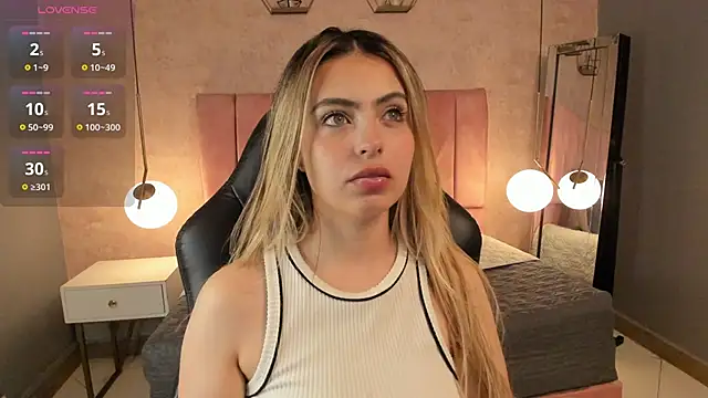 Snapshot of magic_fernanda chatting on September 2025 08:42:02 PM magic fernanda online show from September 2025 08:42:02 PM