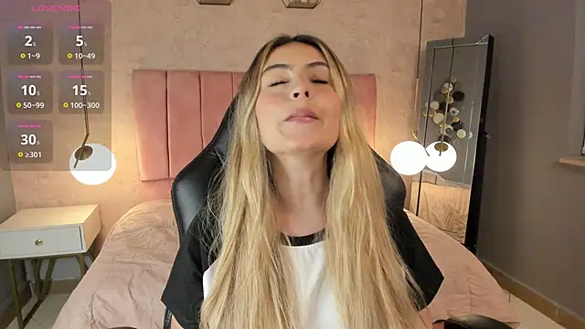 Snapshot of magic_fernanda chatting on September 2025 09:25:02 PM magic fernanda online show from September 2025 09:25:02 PM