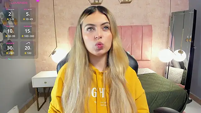 Snapshot of magic_fernanda chatting on October 2025 08:32:02 PM magic fernanda online show from October 2025 08:32:02 PM