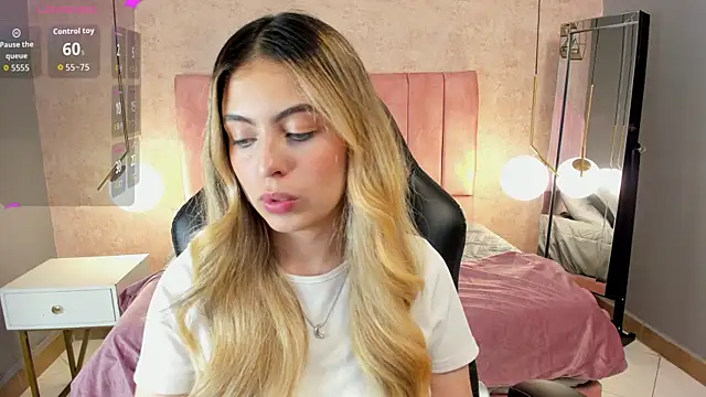 Snapshot of magic_fernanda chatting on October 2025 08:42:01 PM magic fernanda online show from October 2025 08:42:01 PM