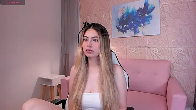 Snapshot of magic_fernanda chatting on November 2025 09:14:01 PM magic fernanda online show from November 2025 09:14:01 PM