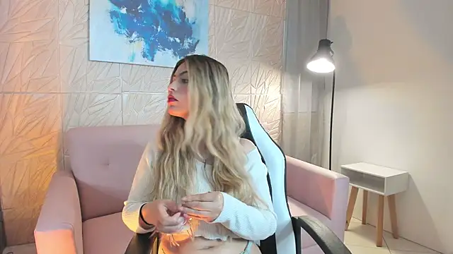 Snapshot of magic_fernanda chatting on November 2025 09:32:01 PM magic fernanda online show from November 2025 09:32:01 PM