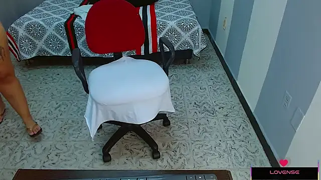 Hazel donna online show from February 2025 06:12:01 AM