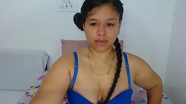 Hazel donna online show from May 2026 03:46:01 AM