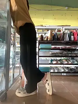 Snapshot of Rosa_998 chatting on December 2024 01:03:02 AM Rosa 998 online show from December 2024 01:03:02 AM