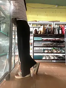 Snapshot of Rosa_998 chatting on December 2024 01:00:02 AM Rosa 998 online show from December 2024 01:00:02 AM