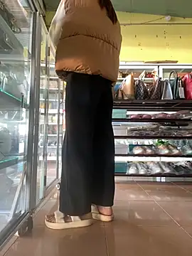 Snapshot of Rosa_998 chatting on December 2024 01:26:02 AM Rosa 998 online show from December 2024 01:26:02 AM